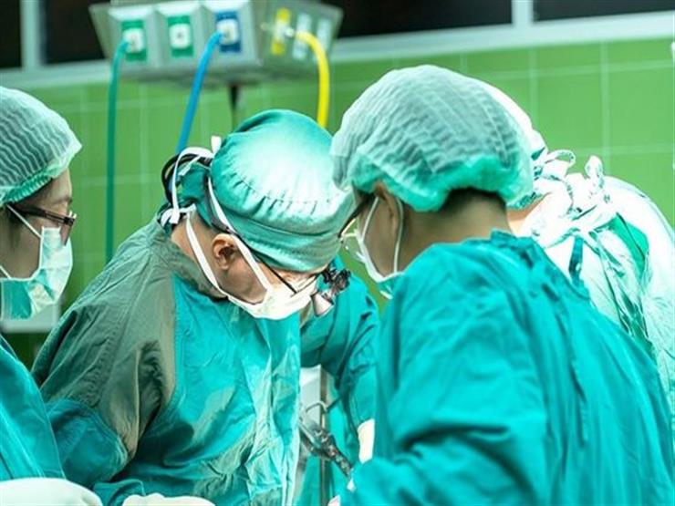 أطباء يابانيون يجرون جراحة ناجحة لجنين قبل ولادته | مصراوى