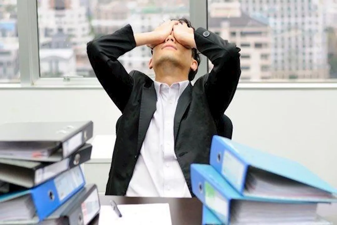 طرق آمنة للحفاظ على مستويات السكر أثناء ساعات عملك 