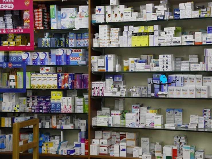  رئيس الشعبة: أسعار الأدوية لن ترتفع بسبب الدولار قبل 3 أشهر