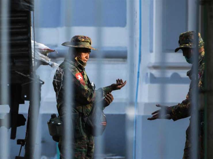 عودة الإنترنت وسط استمرار احتجاجات ميانمار ضد الانقلاب العسكري