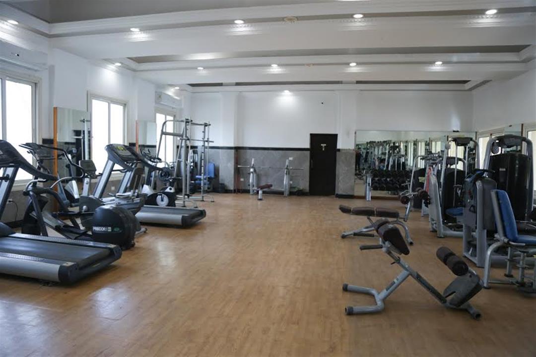 صالة الألعاب الرياضية بمعسكر التخسيس