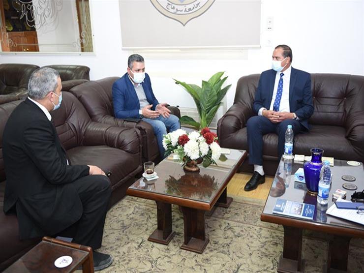"تحيا مصر" يدعم "سوهاج الجامعي الجديد" بالأجهزة الطبية لافتتاحه قريبًا "تحيا مصر" يدعم "سوهاج الجامعي الجديد" بالأجهزة الطبية لافتتاحه قريبًا