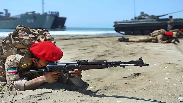 الجيش الإيراني: أسقطنا 6 مسيّرات إسرائيلية وهاجمنا قواعد أمريكية في ال