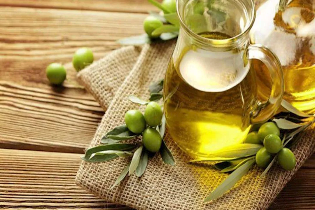 فوائد زيت الزيتون لصحة الطفل