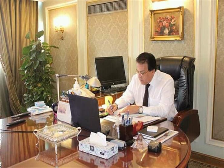 وزير التعليم العالي يتلقى تقريرًا حول مبادرة "صحتك تهمنا" وزير التعليم العالي يتلقى تقريرًا حول مبادرة "صحتك تهمنا"