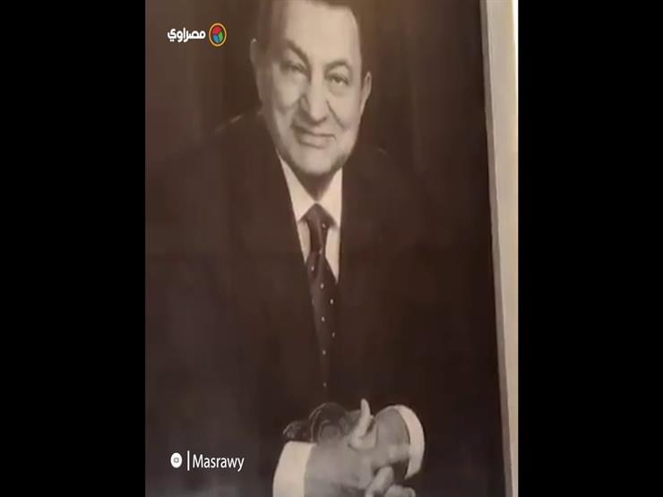 جمال وعلاء مبارك وفريد الديب يحيون الذكرى السنوية الأولى لوفاة الرئيس الراحل