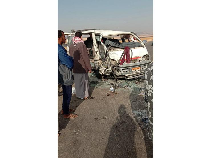 11 شخصًا.. ننشر أسماء المصابين في "تصادم السويس" 11 شخصًا.. ننشر أسماء المصابين في "تصادم السويس"