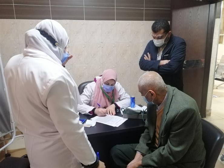 "جولة داخل المركز الطبي بطنطا حيث تلقي المواطنين للقاح كورونا …" "جولة داخل المركز الطبي بطنطا حيث تلقي المواطنين للقاح كورونا …"
