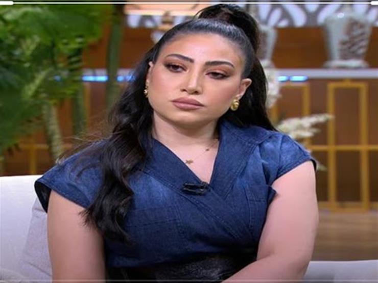 صفعت رجلًا على وجهه.. بوسي تثير الجدل في أحد الأفراح (فيديو) صفعت رجلًا على وجهه.. بوسي تثير الجدل في أحد الأفراح (فيديو)