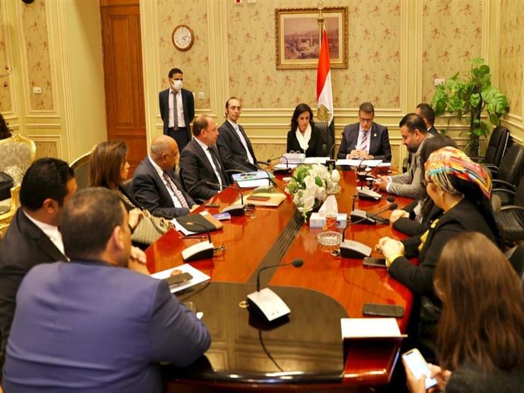 مايا مرسي تستعرض إنجازات وخطة عمل "قومي المرأة" أمام "حقوق إنسان النواب" مايا مرسي تستعرض إنجازات وخطة عمل "قومي المرأة" أمام "حقوق إنسان النواب"