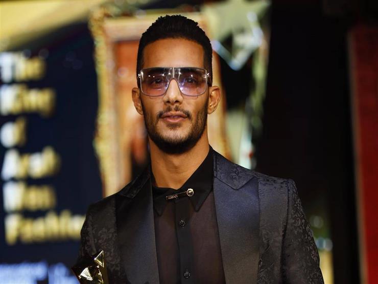 فيديو.. محمد رمضان يصور مضيفته الجوية ويُعلق: المضيفة الحنينة رزق فيديو.. محمد رمضان يصور مضيفته الجوية ويُعلق: المضيفة الحنينة رزق