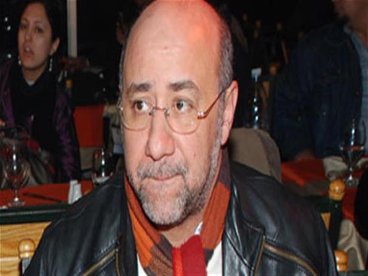 في غربة ومش بإيديا.. بهاء الدين محمد يطلب الدعاء لابنته في غربة ومش بإيديا.. بهاء الدين محمد يطلب الدعاء لابنته