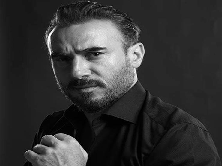 باسم مغنية يعلن وفاة خالته: "الثوار منعوني من اجتياز الطريق" باسم مغنية يعلن وفاة خالته: "الثوار منعوني من اجتياز الطريق"