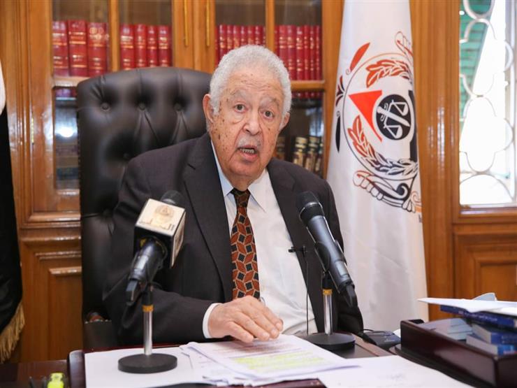 رجائي عطية يوجه طلبا لـ"المالية" بشأن إيصالات المحامين في المحاكم رجائي عطية يوجه طلبا لـ"المالية" بشأن إيصالات المحامين في المحاكم