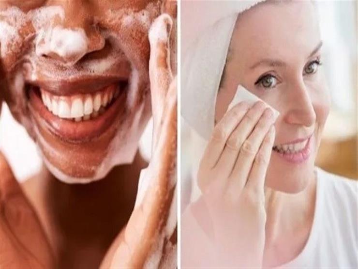 كيف تزيلين مساحيق التجميل بالطريقة الصحيحة كيف تزيلين مساحيق التجميل بالطريقة الصحيحة