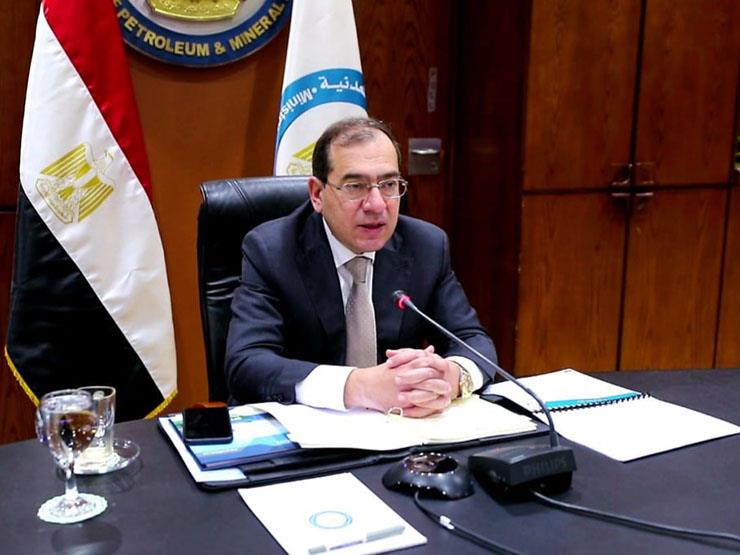 البترول: إنشاء وحدة لإنتاج البولي إيثيلين الملون بتكلفة 700 مليون جنيه البترول: إنشاء وحدة لإنتاج البولي إيثيلين الملون بتكلفة 700 مليون جنيه