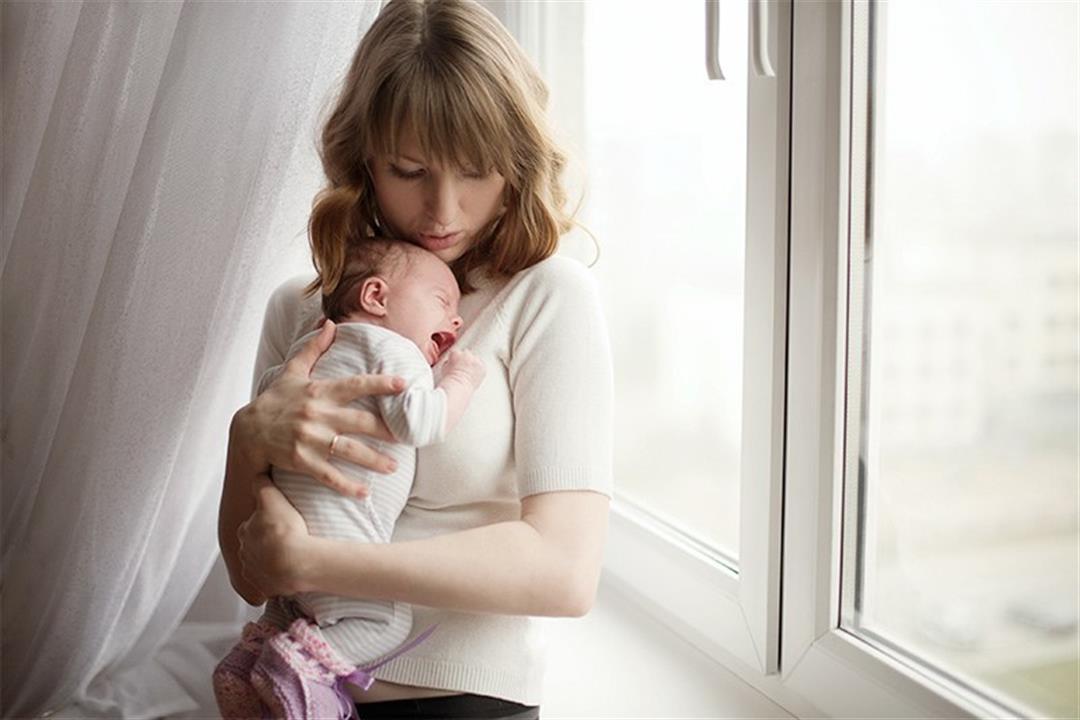 4 أسباب لبكاء الرضيع أثناء النوم.. كيف تتعاملين معه؟