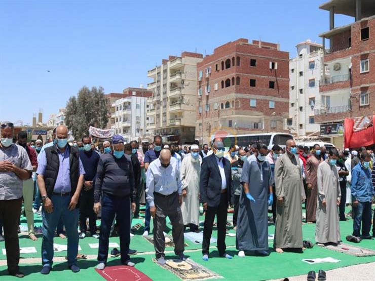 في جنازة شعبية.. تشييع جثمان الشيخ حافظ سلامة بالسويس ...