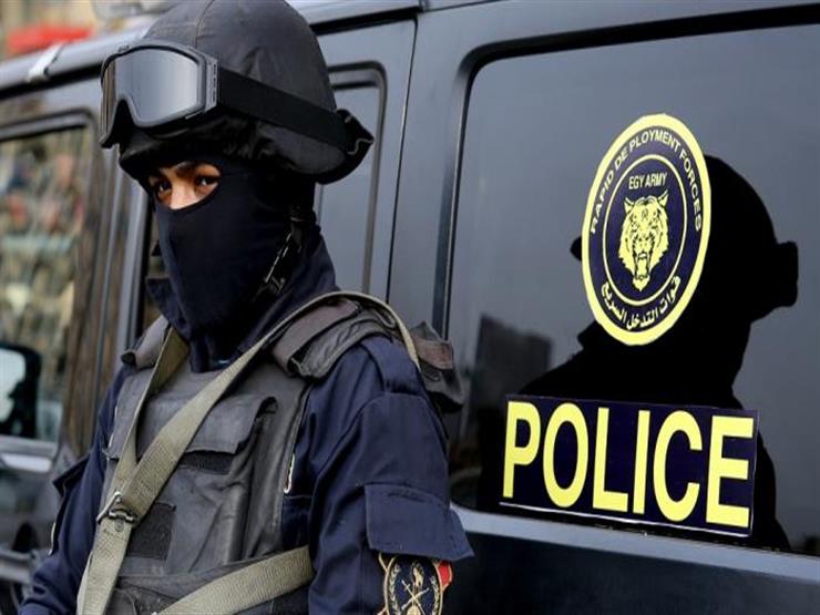 مصدر أمني يكشف تغريم ضابط شرطة 50 جنيها لعدم ارتداء الكمامة داخل المحكمة مصدر أمني يكشف تغريم ضابط شرطة 50 جنيها لعدم ارتداء الكمامة داخل المحكمة