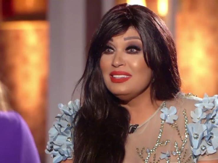 أمامها فول وطعمية ومخلل.. فيفي عبده: "نفسيتي مش حلوة بس هبقى كويسة" أمامها فول وطعمية ومخلل.. فيفي عبده: "نفسيتي مش حلوة بس هبقى كويسة"