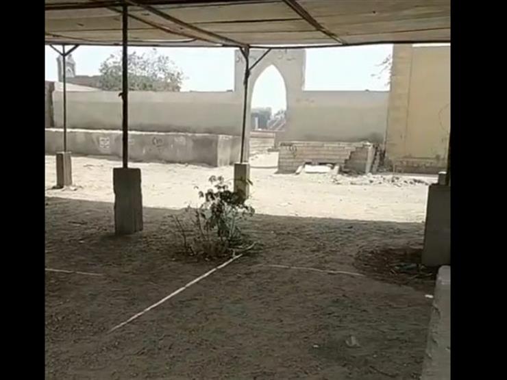ماتت بكورونا.. مجهولون ينبشون قبر موظفة بمستشفى حلوان ويحرقون جثتها ماتت بكورونا.. مجهولون ينبشون قبر موظفة بمستشفى حلوان ويحرقون جثتها