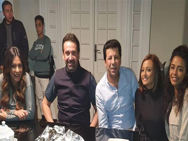 إنجي المقدم: كريم عبد العزيز سهل وممتع وصادق جدًا أمام الكاميرا إنجي المقدم: كريم عبد العزيز سهل وممتع وصادق جدًا أمام الكاميرا