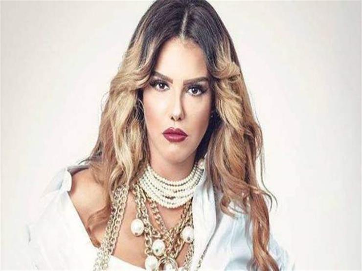 دنيا عبد العزيز تعلن وفاة خالتها دنيا عبد العزيز تعلن وفاة خالتها