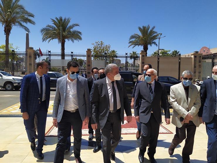 وزير التموين يفتتح أول مركز نموذجي لتقديم كافة خدمات التموين ببورسعيد وزير التموين يفتتح أول مركز نموذجي لتقديم كافة خدمات التموين ببورسعيد