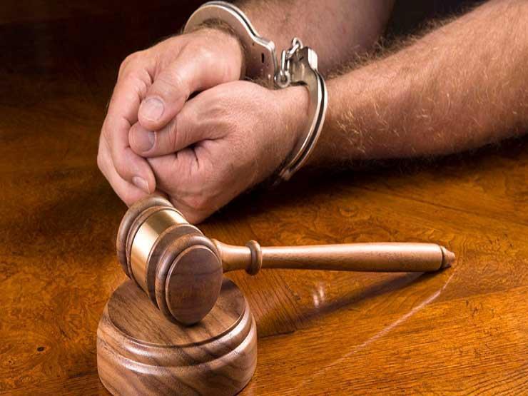 هشَّم رأسه.. اعترافات المتهم بقتل فرد أمن مصنع لسرقته في 15 مايو هشَّم رأسه.. اعترافات المتهم بقتل فرد أمن مصنع لسرقته في 15 مايو