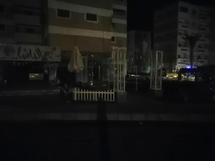 محافظ شمال سيناء يتابع تنفيذ قرار إغلاق المحال التجارية محافظ شمال سيناء يتابع تنفيذ قرار إغلاق المحال التجارية