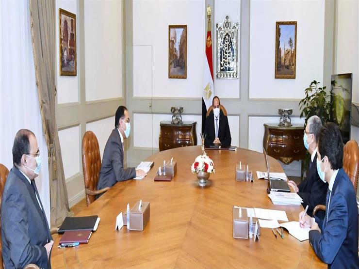 الرئيس السيسي يتابع المشروعات القومية لوزارة الكهرباء على مستوى الجمهورية الرئيس السيسي يتابع المشروعات القومية لوزارة الكهرباء على مستوى الجمهورية