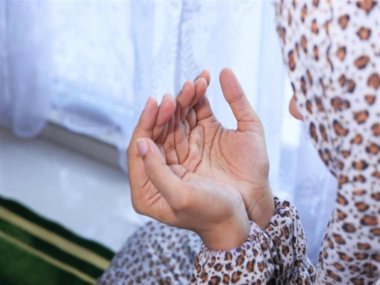 عند الدعاء للميت هل يجب ذكر اسمه أم يكفي الدعاء بالنية؟.. أمين الفتوى يجيب عند الدعاء للميت هل يجب ذكر اسمه أم يكفي الدعاء بالنية؟.. أمين الفتوى يجيب