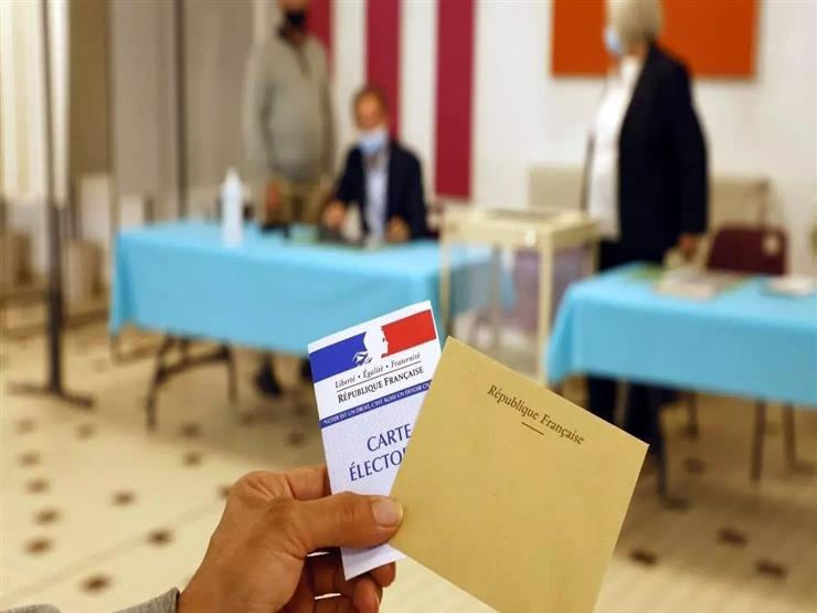 الفرنسيون يدلون بأصواتهم في الجولة الثانية من الانتخابات البرلمانية