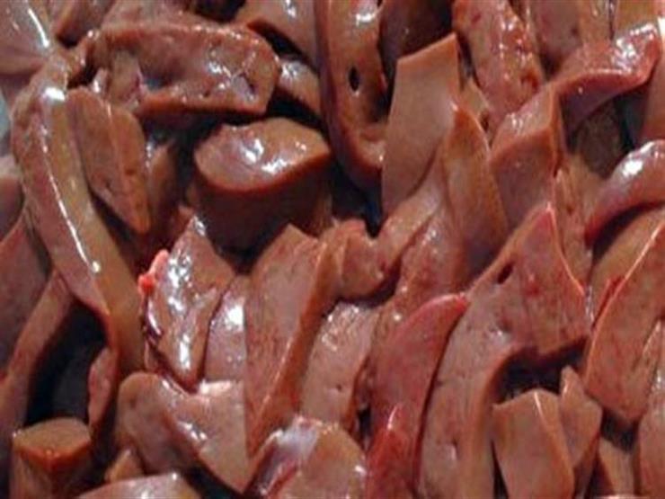إعدام كبدة فاسدة داخل مطعم في الجيزة إعدام كبدة فاسدة داخل مطعم في الجيزة