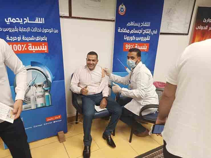وزارة الطيران المدني تبدأ تطعيم الموظفين بلقاح كورونا وزارة الطيران المدني تبدأ تطعيم الموظفين بلقاح كورونا
