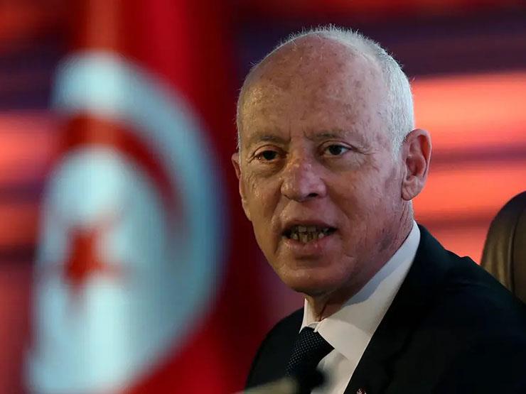 الرئيس التونسي يقدم ملف ترشحه لولاية ثانية إلى هيئة الانتخابات