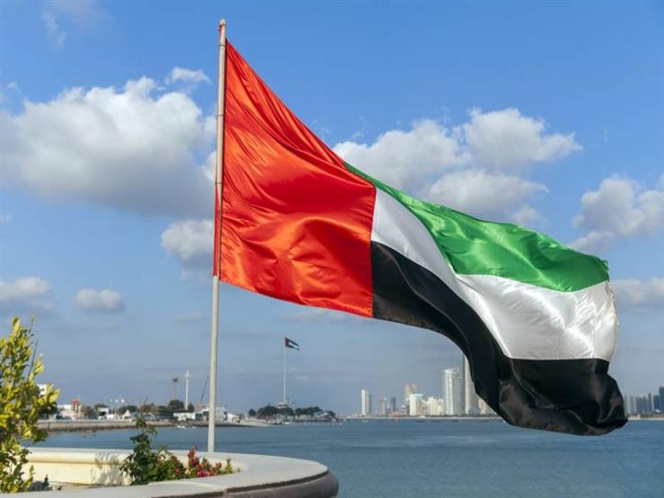 الإمارات تمنح الإقامة الذهبية للأطباء المقيمين بالدولة الإمارات تمنح الإقامة الذهبية للأطباء المقيمين بالدولة