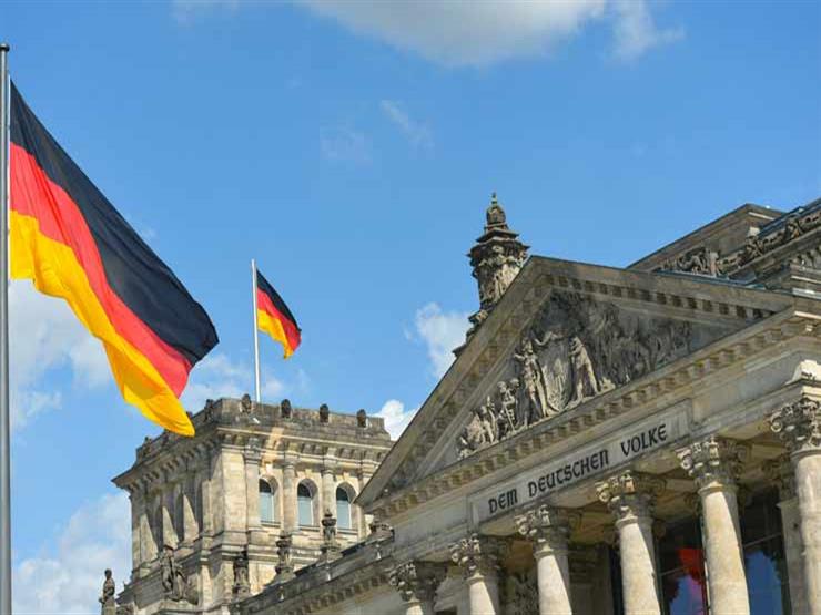 "كان يشعل النار في أجساد المعتقلين".. ألمانيا تحاكم طبيبا سوريا "كان يشعل النار في أجساد المعتقلين".. ألمانيا تحاكم طبيبا سوريا
