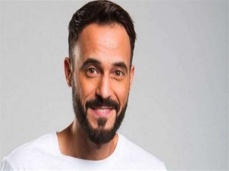 يوسف الشريف يشكر زوجته إنجي علاء ويهدي جائزته لدلال عبدالعزيز وسمير غانم يوسف الشريف يشكر زوجته إنجي علاء ويهدي جائزته لدلال عبدالعزيز وسمير غانم