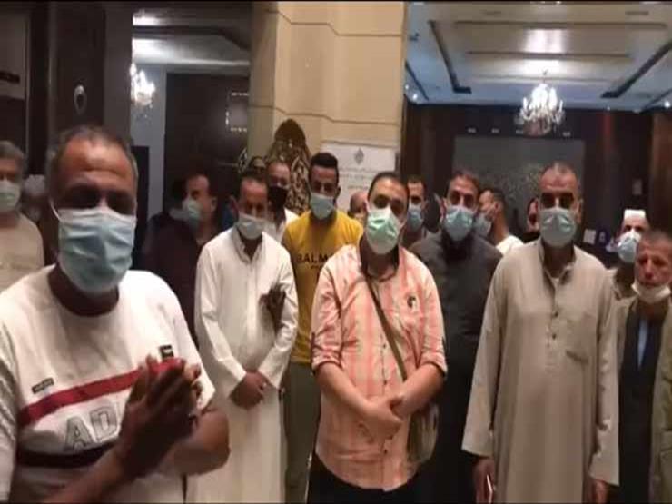 مصريون عالقون بالإمارات: فلوسنا خلصت وأملنا في استثناء للسفر للسعودية مصريون عالقون بالإمارات: فلوسنا خلصت وأملنا في استثناء للسفر للسعودية