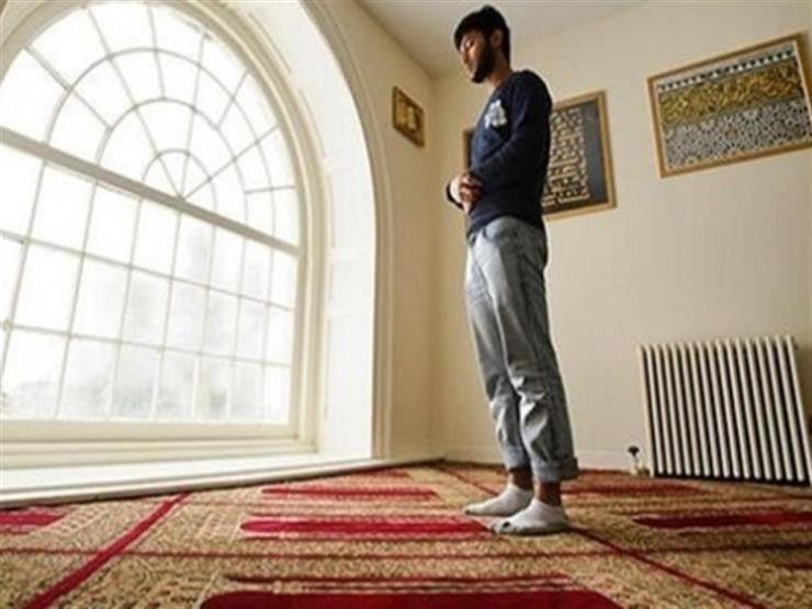 ما حكم الخطأ في قراءة القرآن أثناء الصلاة؟.. وأمين الفتوى: الخطأ في الفاتحة قد يبطل الصلاة (فيديو) ما حكم الخطأ في قراءة القرآن أثناء الصلاة؟.. وأمين الفتوى: الخطأ في الفاتحة قد يبطل الصلاة (فيديو)