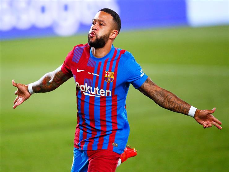 برشلونة يعلن تسجيل ديباي وجارسيا في قائمة الفريق بمساعدة بيك مصراوى