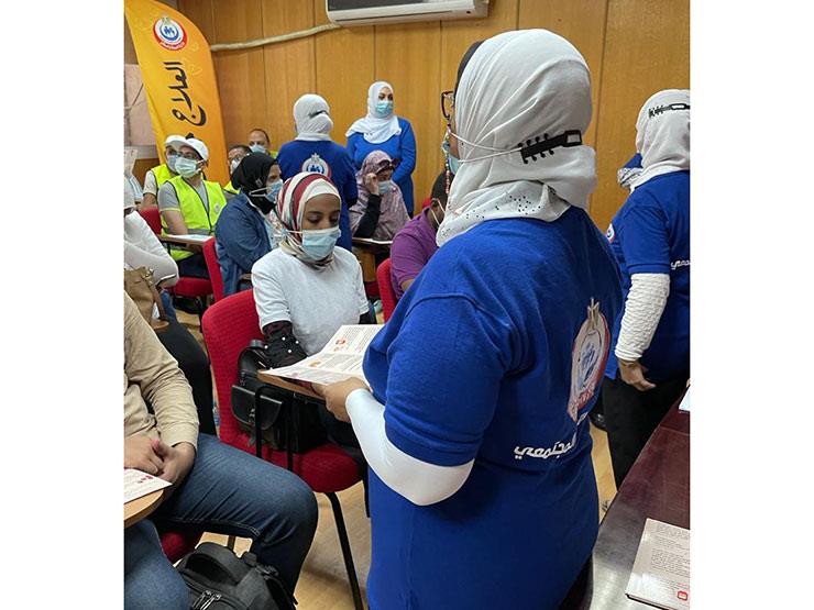 الصحة: انتشار فرق التواصل المجتمعي لتشجيع المواطنين على التبرع بالبلازما الصحة: انتشار فرق التواصل المجتمعي لتشجيع المواطنين على التبرع بالبلازما