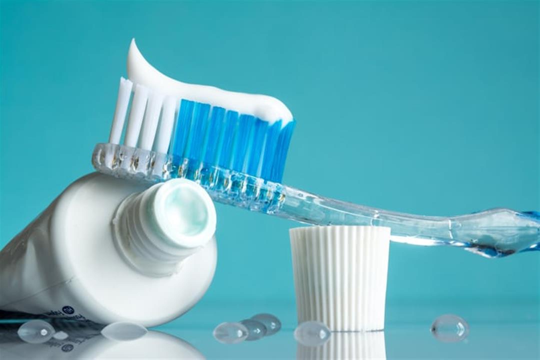 فوائد الفلورايد للأسنان.. من الفئات الأكثر احتياجًا له؟ | الكونسلتو