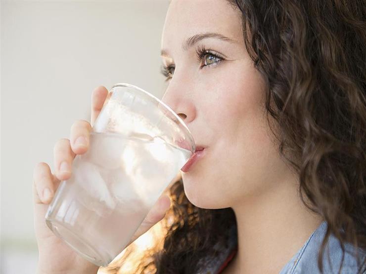 غير السكري- الشعور بالعطش المستمر علامة على سرطان الأمعاء