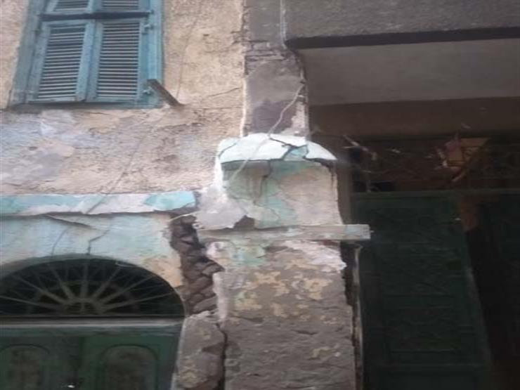 بسبب انهيار جزئي.. إخلاء منزل من السكان في أسيوط بسبب انهيار جزئي.. إخلاء منزل من السكان في أسيوط