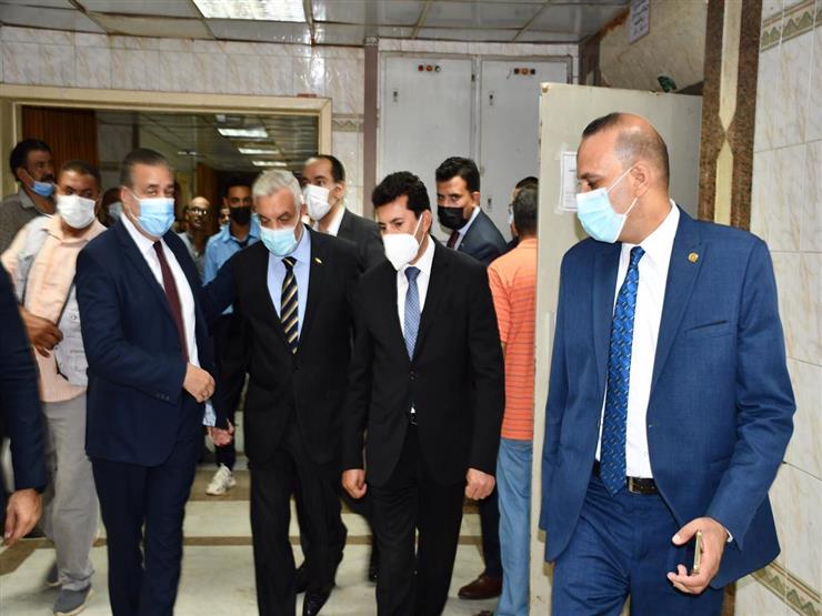 وزير الشباب يزور المصابين في "انقلاب أتوبيس فريق كرة السرعة" بالمنوفية وزير الشباب يزور المصابين في "انقلاب أتوبيس فريق كرة السرعة" بالمنوفية