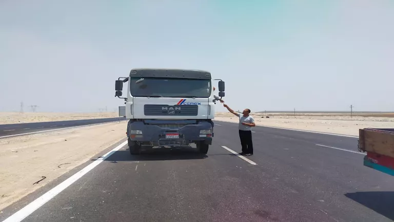 بلاغ للنائب العام ضد سائقي نقل بتهمة نشر أخبار كاذبة تسببت في حوادث طرق (تفاصيل)
