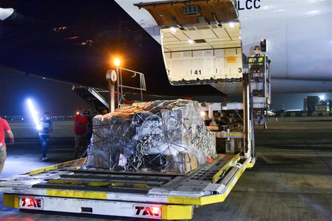 أول شحنة من لقاح جونسون آند جونسون