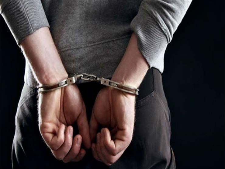 طارده الأهالي.. ضبط متهم بالسطو المسلح على سائق "توكتوك" بالشرقية طارده الأهالي.. ضبط متهم بالسطو المسلح على سائق "توكتوك" بالشرقية